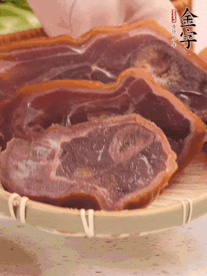 壹号娱乐蹄片温水泡10分钟。